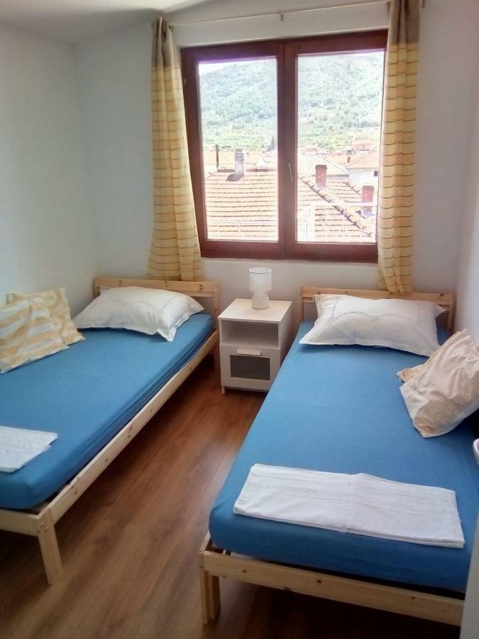 Relax Garden Apartment Stari Grad  Exterior photo